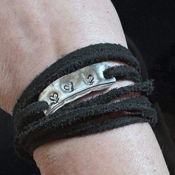 Heart Stamped Sterling Silver Leather Cuff Bracelet Tie Wrap Yoga 925 Boho Gift - Picture 7 of 11